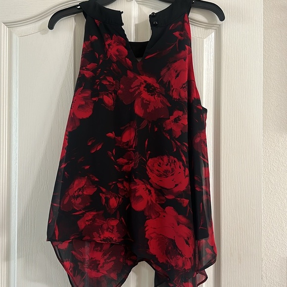 🌹Sleeveless Blouse Rose Print - Picture 3 of 10